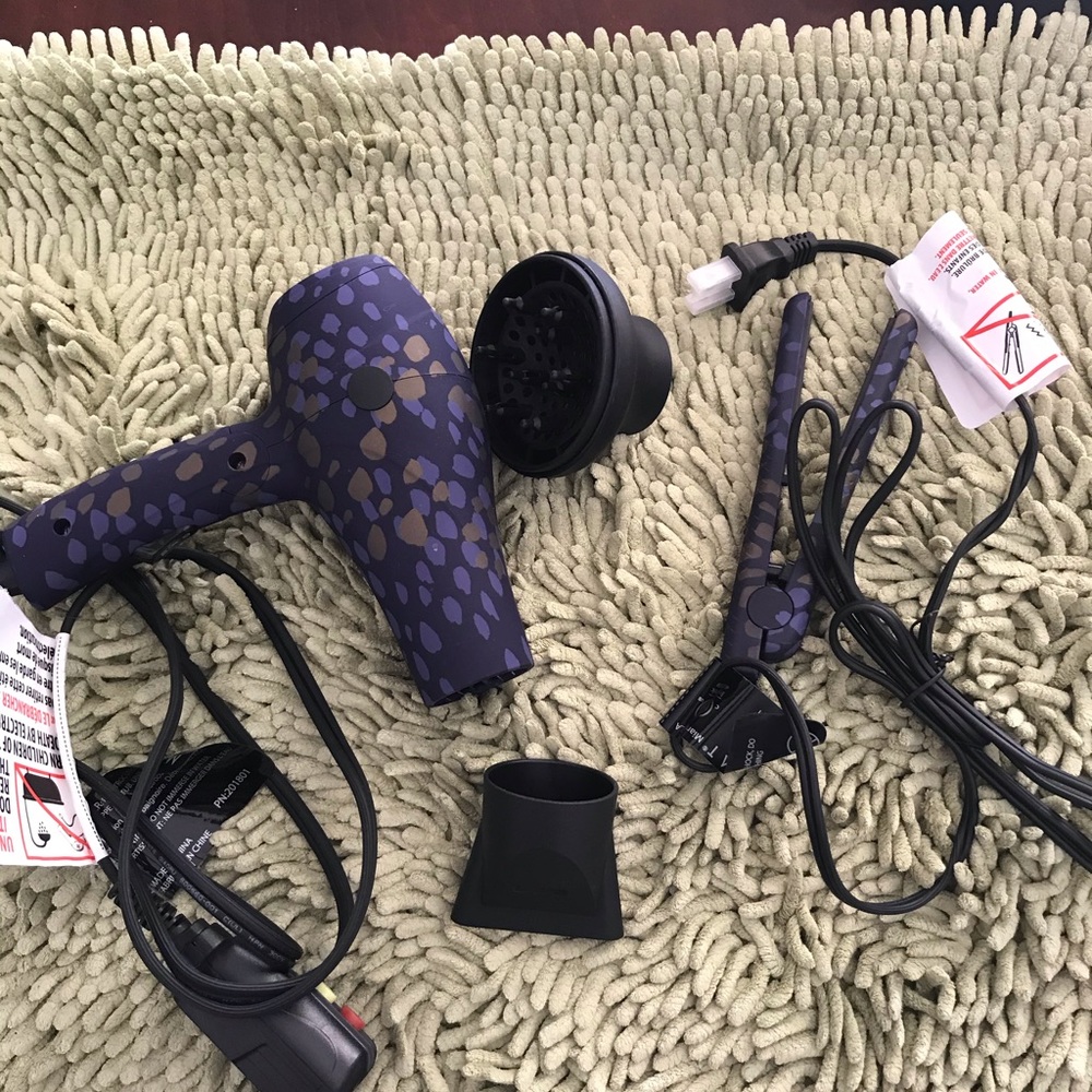 Monat traveling ionic blow dryer and flat iron